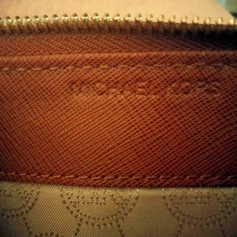 MK wallets - Picture 2 of 5